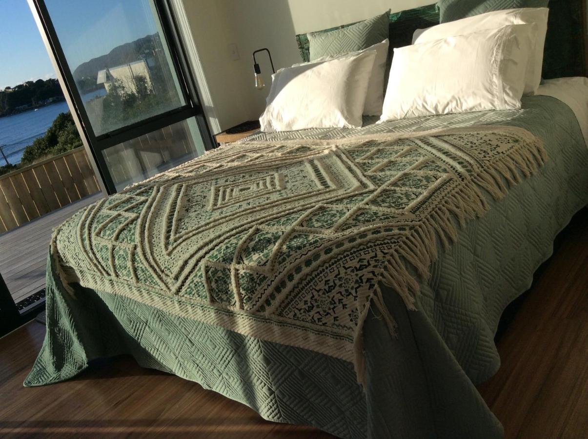 ポリルア Atahu Bed & Breakfast エクステリア 写真
